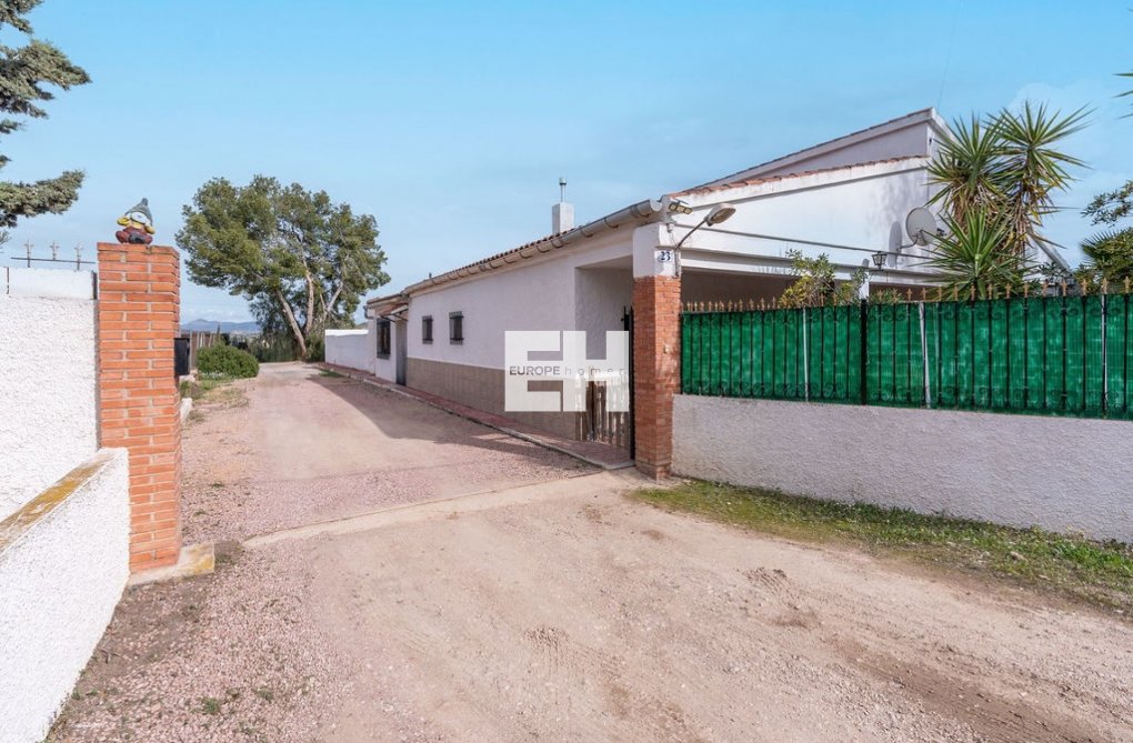 Segunda mano - villa - Hondón de las Nieves - Inland