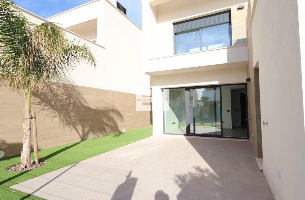 Segunda mano - villa - Los Alcázares - Costa Calida
