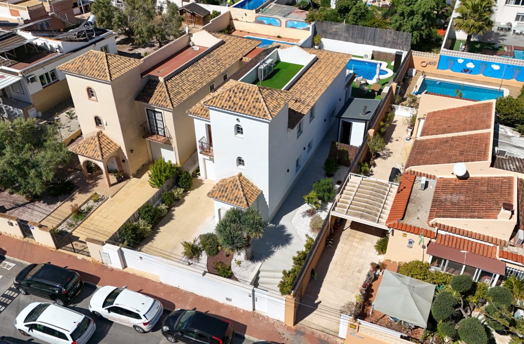 Segunda mano - villa - Los Balcones - Costa Blanca