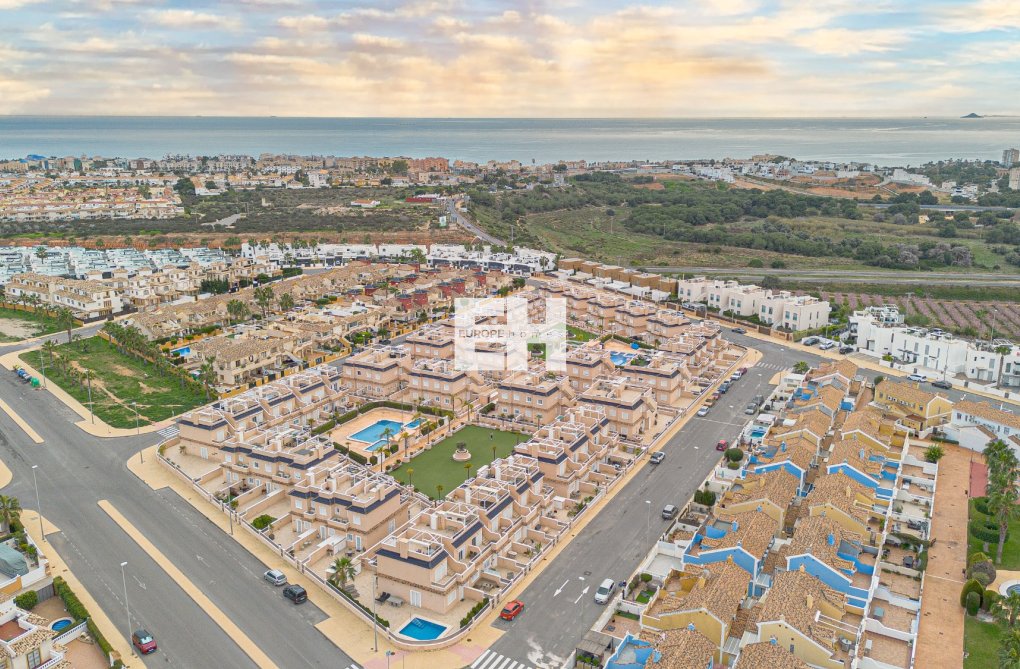 Segunda mano - villa - Orihuela Costa - Costa Blanca