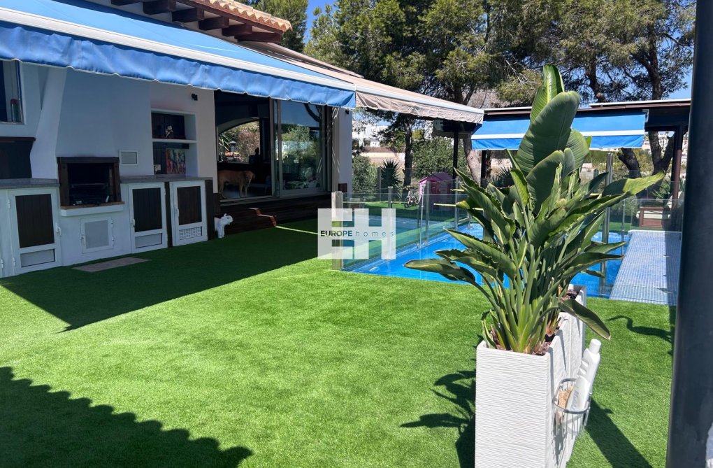 Segunda mano - villa - Orihuela Costa - Costa Blanca