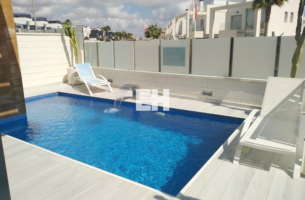 Segunda mano - villa - Orihuela Costa - Costa Blanca