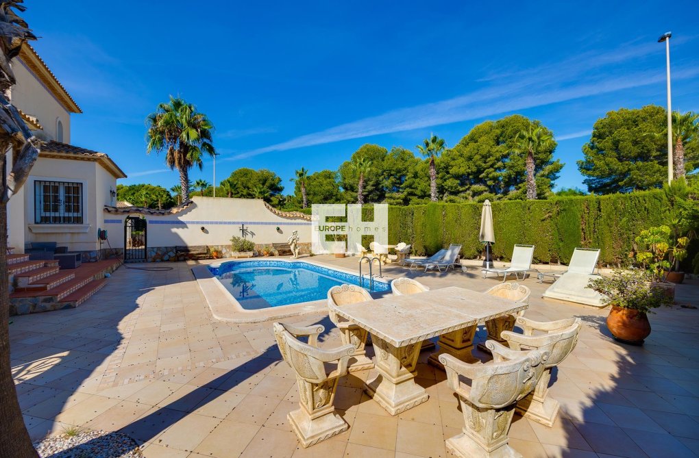 Segunda mano - villa - Orihuela Costa - Costa Blanca
