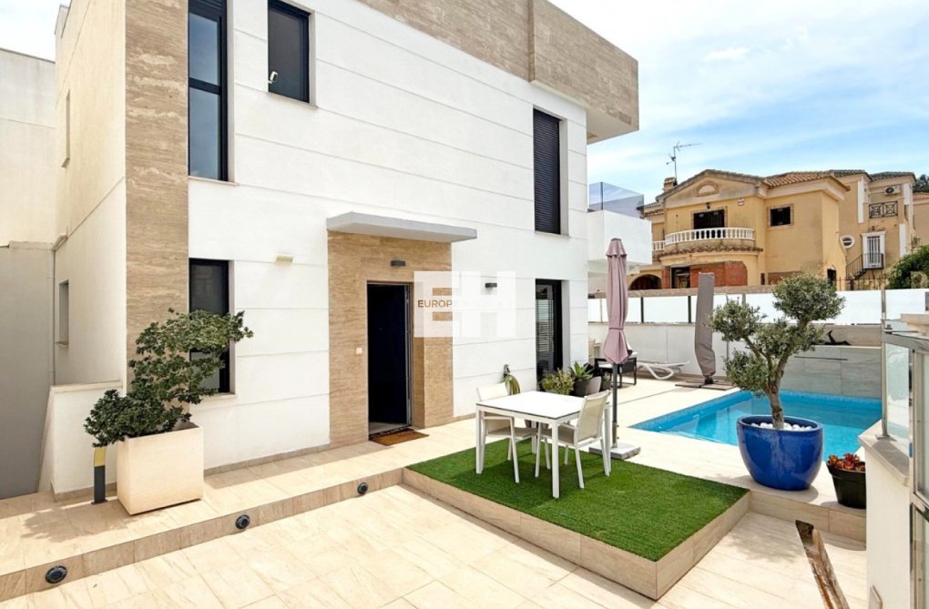 Segunda mano - villa - Orihuela Costa - Costa Blanca