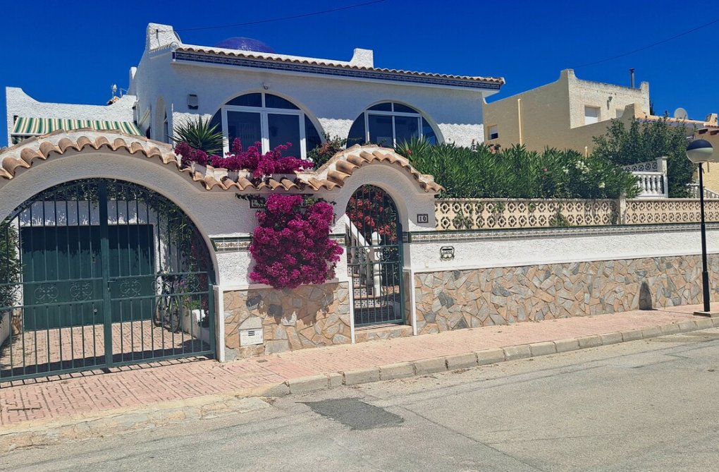 Segunda mano - villa - Orihuela Costa - Costa Blanca