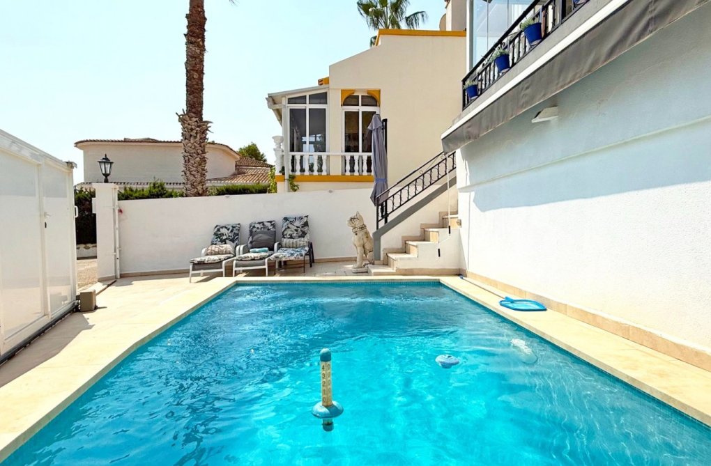 Segunda mano - villa - Orihuela Costa - Costa Blanca