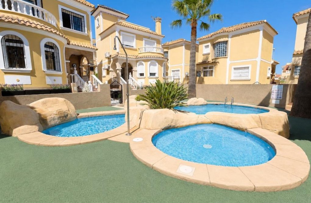 Segunda mano - villa - Orihuela Costa - Costa Blanca