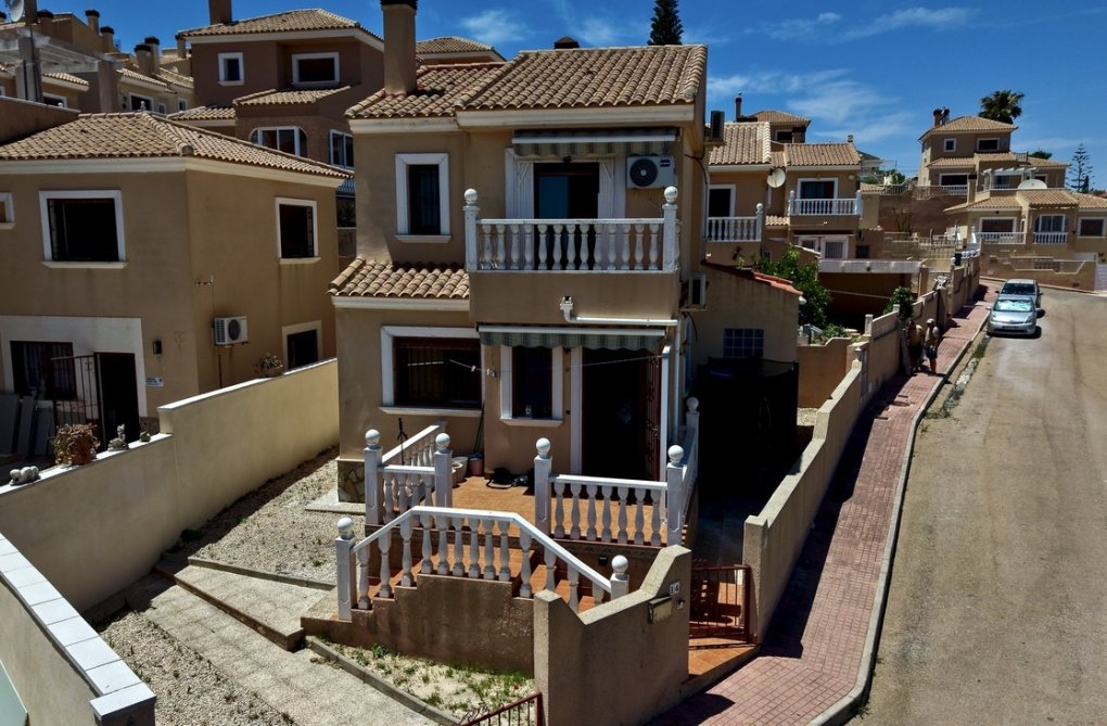 Segunda mano - villa - Orihuela Costa - Costa Blanca
