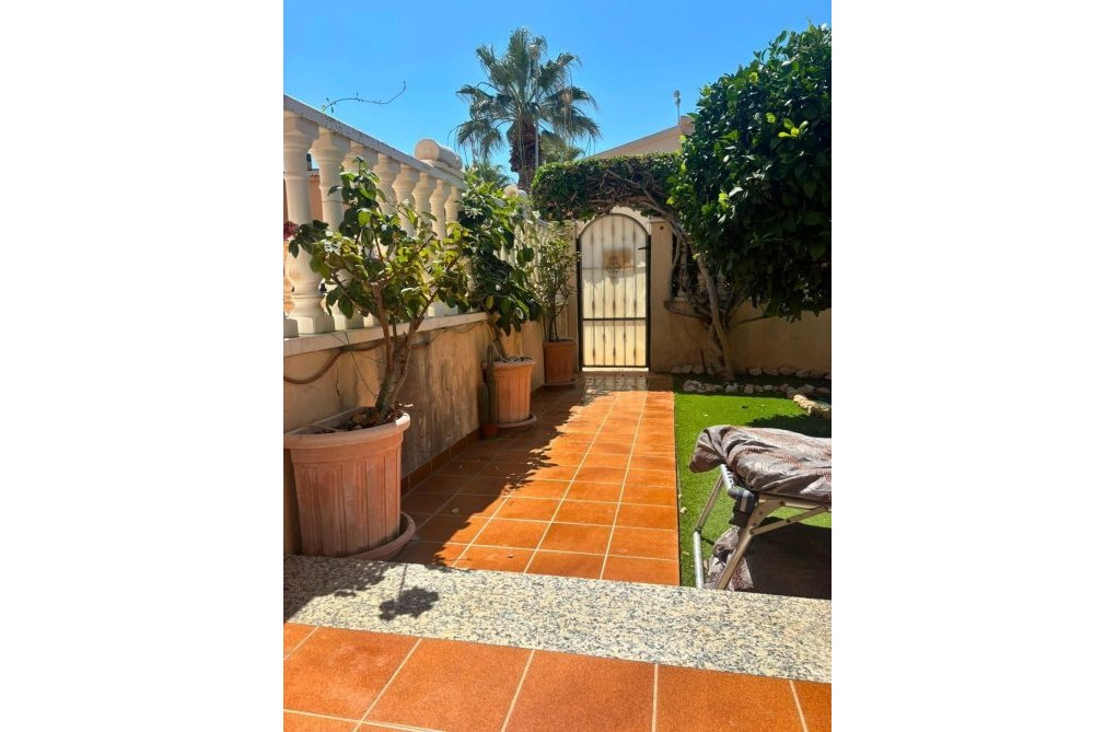 Segunda mano - villa - Orihuela Costa - Lomas de Cabo Roig
