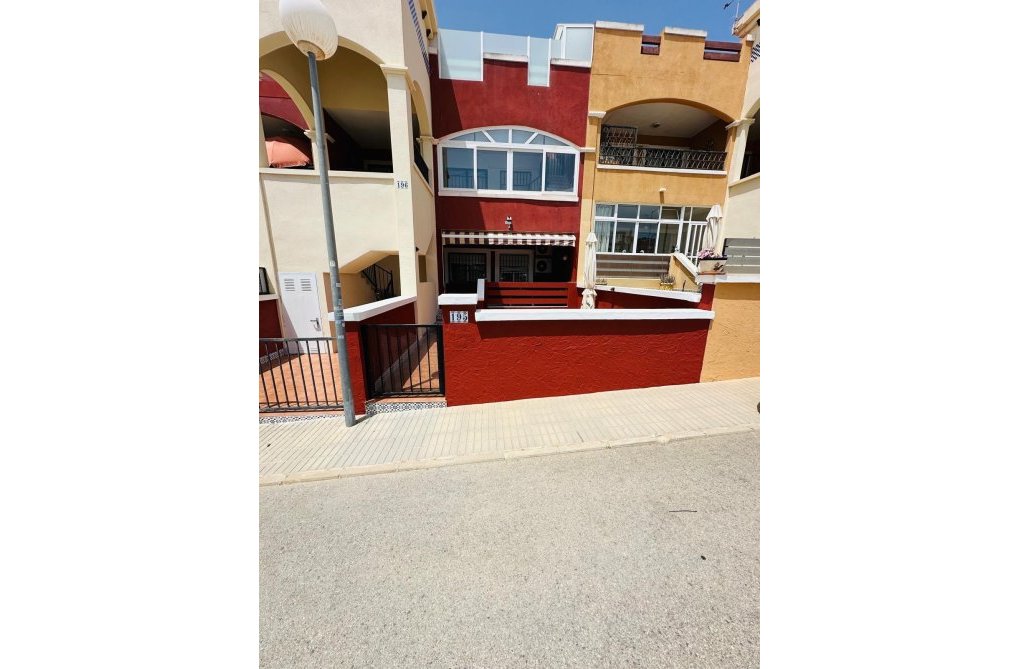 Segunda mano - villa - Orihuela Costa - Los Altos