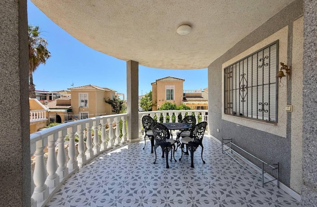 Segunda mano - villa - Orihuela Costa - Playa Flamenca