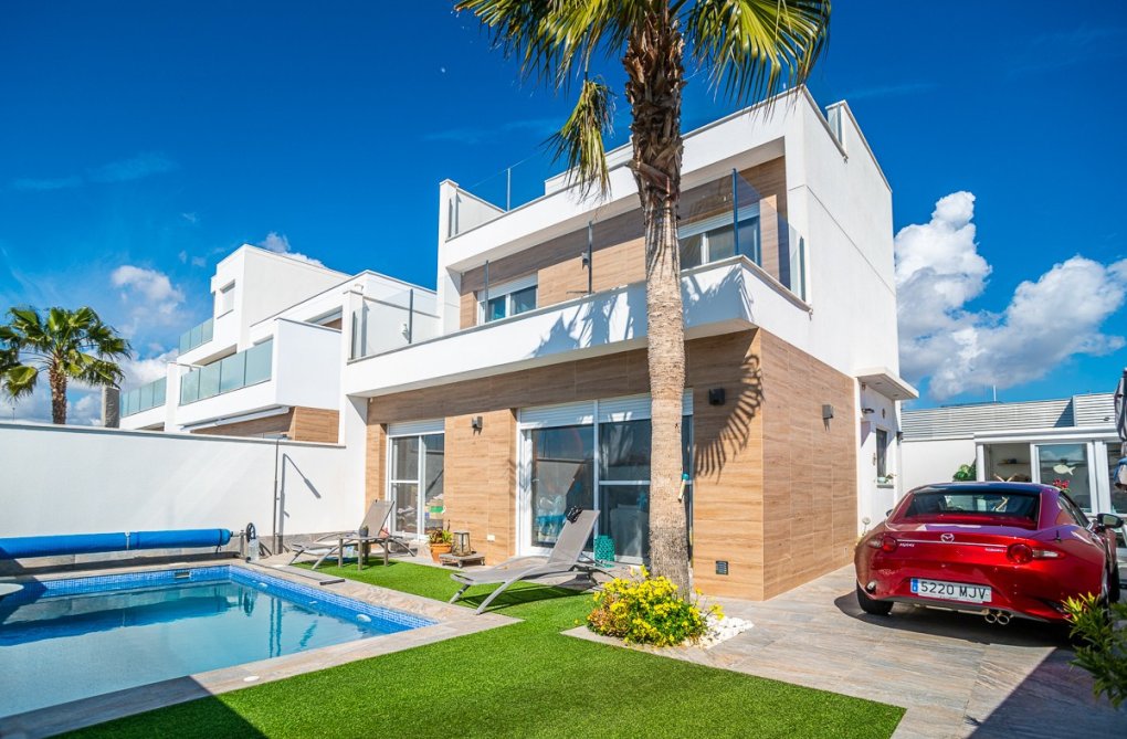 Segunda mano - villa - Pilar de la Horadada - Costa Blanca