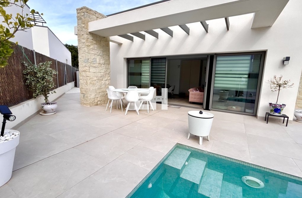 Segunda mano - villa - San Miguel de Salinas - Costa Blanca