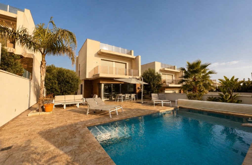 Segunda mano - villa - San Miguel de Salinas - Inland