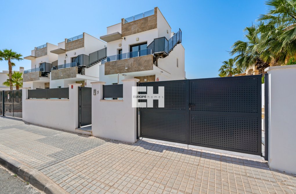Segunda mano - villa - Torrevieja - Costa Blanca