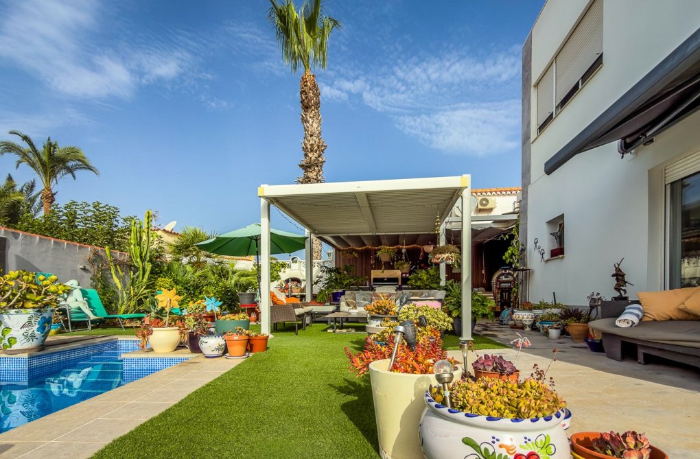 Segunda mano - villa - Torrevieja - Costa Blanca