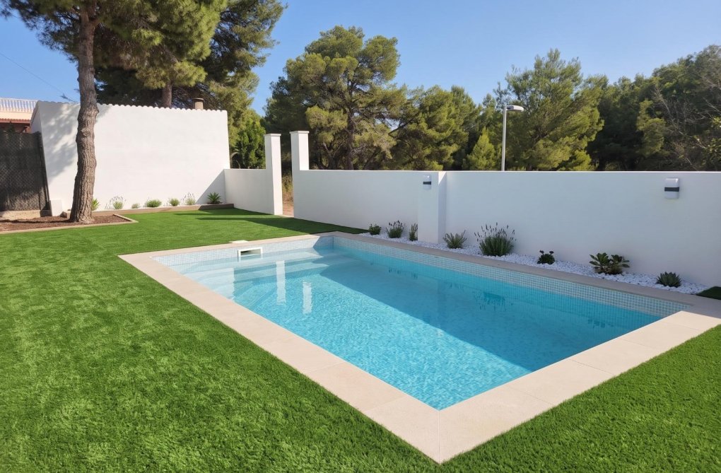 Segunda mano - villa - Torrevieja - Los Balcones - Los Altos Del Edén