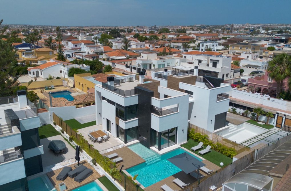 Segunda mano - villa - Torrevieja - Torreta Florida