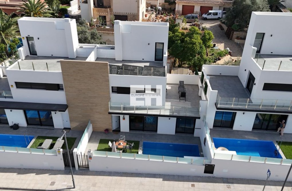 Segunda mano - villa - Villamartin - Costa Blanca
