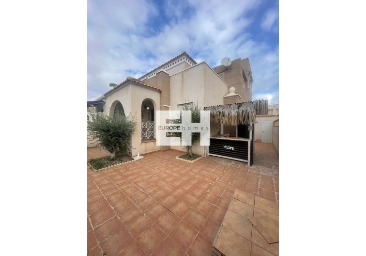 Semi Detached - Resale - Torrevieja - Aguas Nuevas