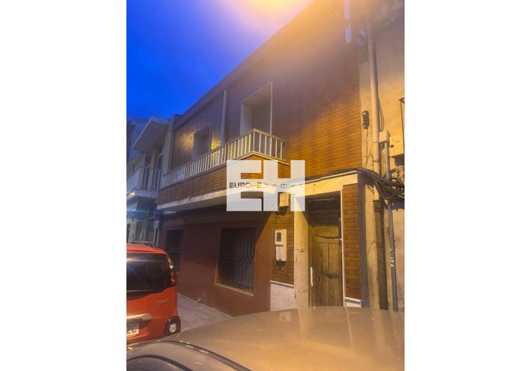 town house - Herverkoop - Orihuela - Orihuela Ciudad