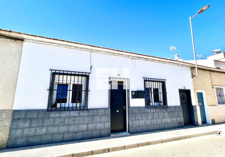 town house - Herverkoop - San Miguel de Salinas - Inland