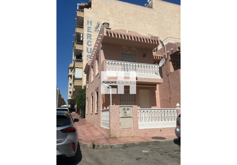 town house - Herverkoop - Torrevieja - Centro