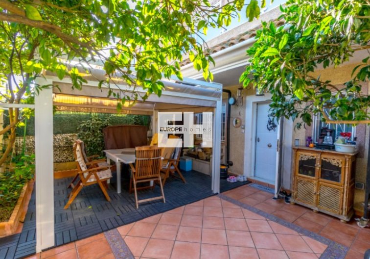town house - Herverkoop - Torrevieja - Costa Blanca