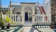 town house - Herverkoop - Torrevieja - EH-71572