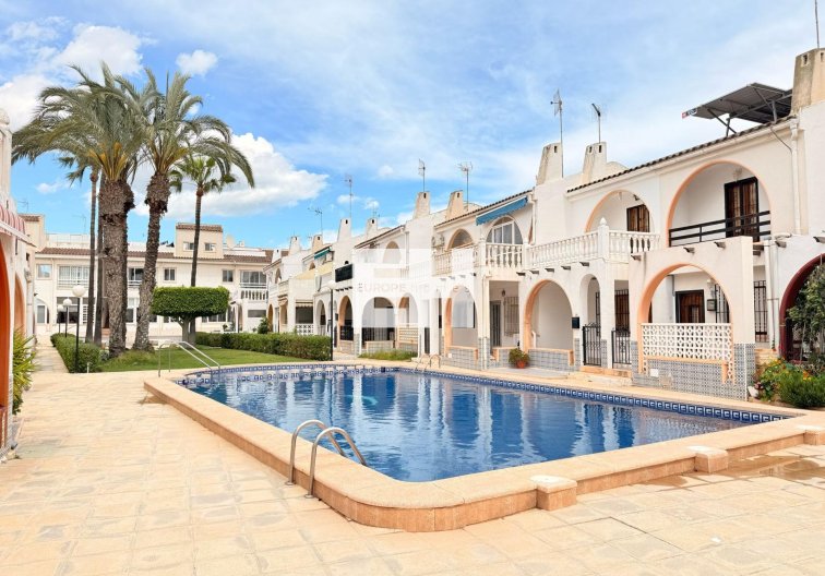 town house - Herverkoop - Torrevieja - El Chaparral