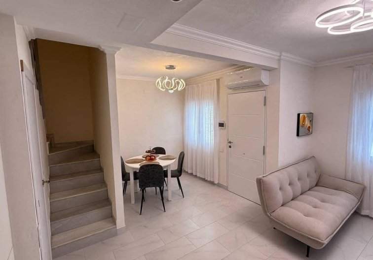 town house - Resale - Torrevieja - Calas Blanca
