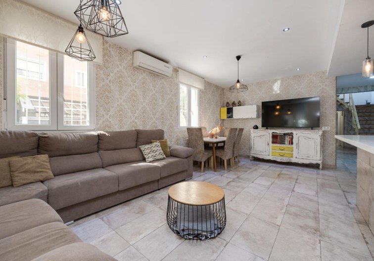 town house - Resale - Torrevieja - Centro