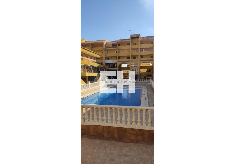 town house - Resale - Torrevieja - Los Europeos