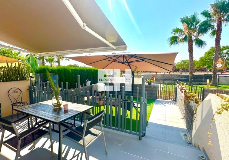 town house - Segunda mano - Torrevieja - Aguas Nuevas