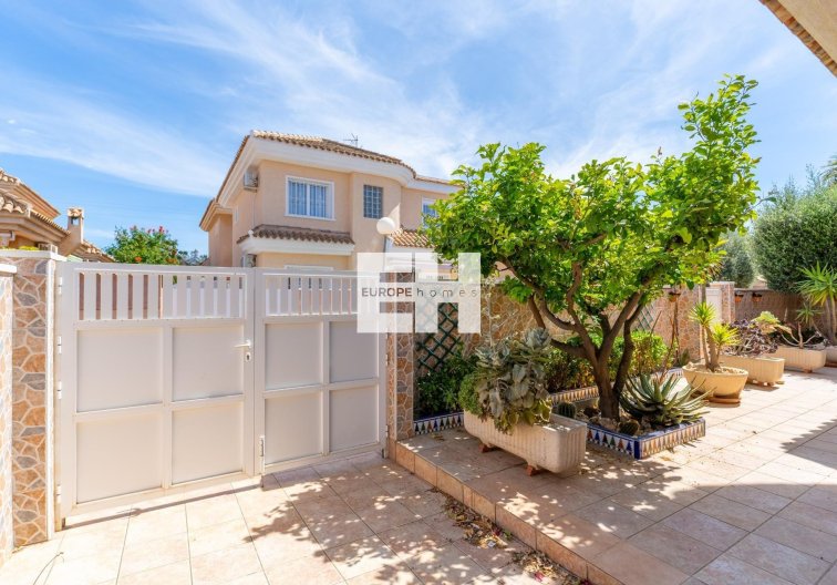 town house - Segunda mano - Torrevieja - Los Balcones - Los Altos Del Edén