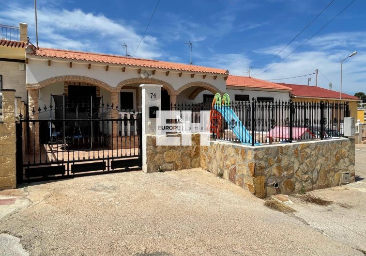 town house - Wiederverkauf - Pilar de la Horadada - Zona Pueblo