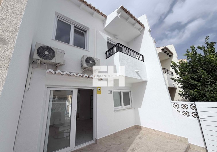 town house - Wiederverkauf - Torrevieja - Costa Blanca