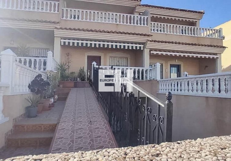 town house - Wiederverkauf - Torrevieja - Los Altos
