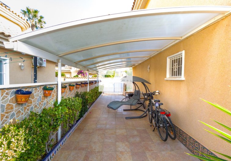 town house - Wiederverkauf - Torrevieja - Los Balcones - Los Altos Del Edén