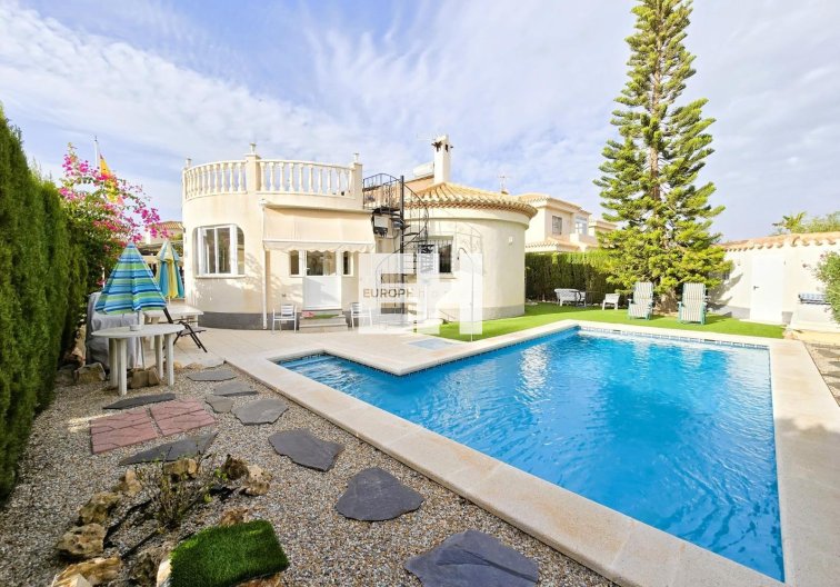 villa - Herverkoop - Orihuela Costa - Playa Flamenca