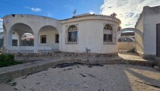 villa - Herverkoop - Torrevieja - EH-78000
