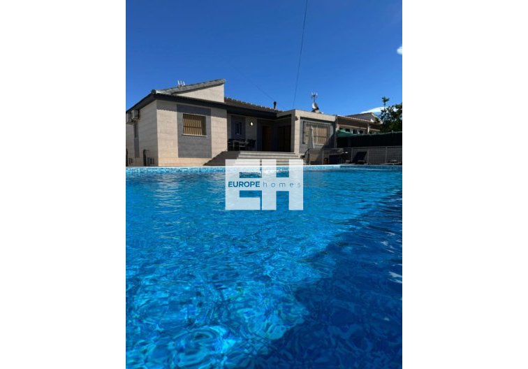 villa - Herverkoop - Torrevieja - Los Balcones - Los Altos Del Edén