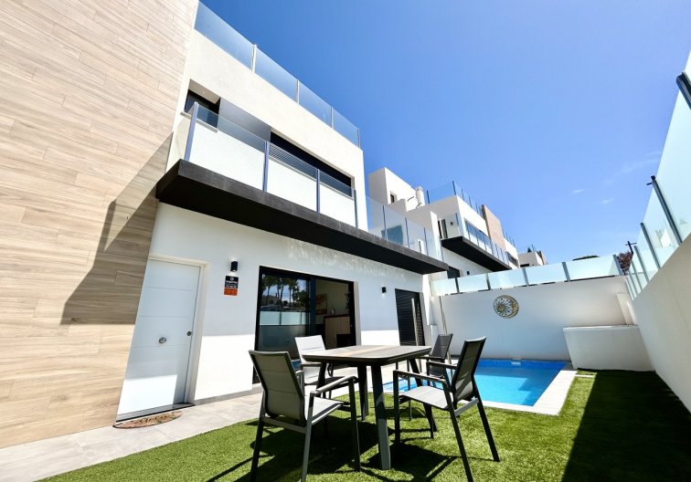 villa - Herverkoop - Villamartin - Costa Blanca