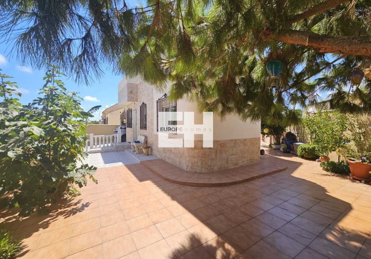 villa - Resale - Torrevieja - Torre Del Moro