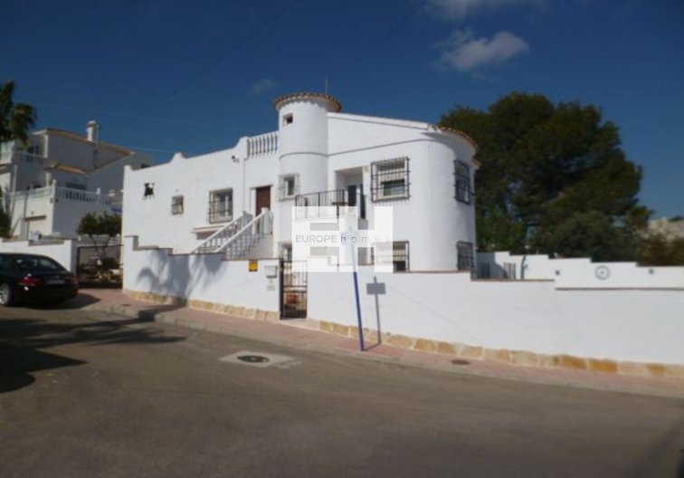 villa - Resale - Villamartin - Costa Blanca