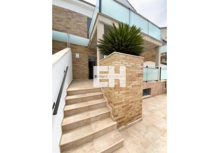 villa - Revente - Roldan - Inland