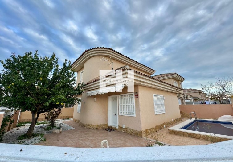 villa - Revente - Torrevieja - Costa Blanca