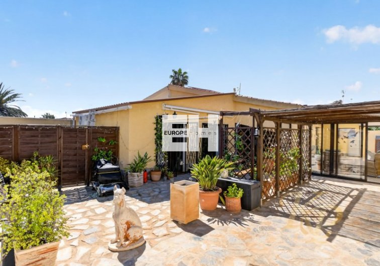 villa - Revente - Torrevieja - Costa Blanca