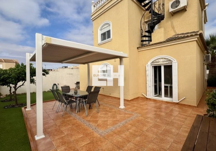 villa - Revente - Torrevieja - Costa Blanca
