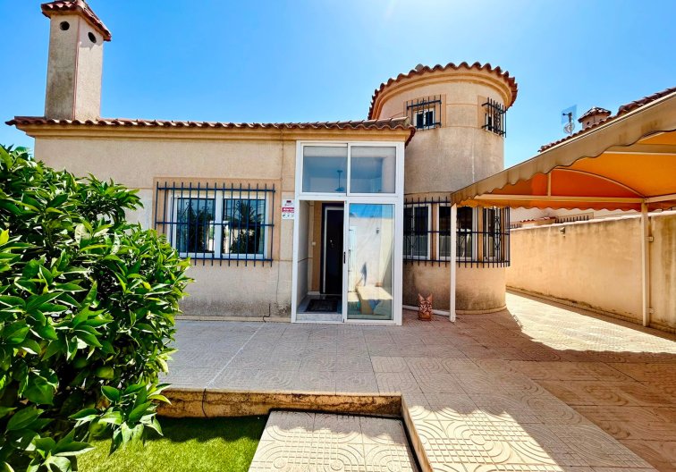 villa - Revente - Torrevieja - Costa Blanca